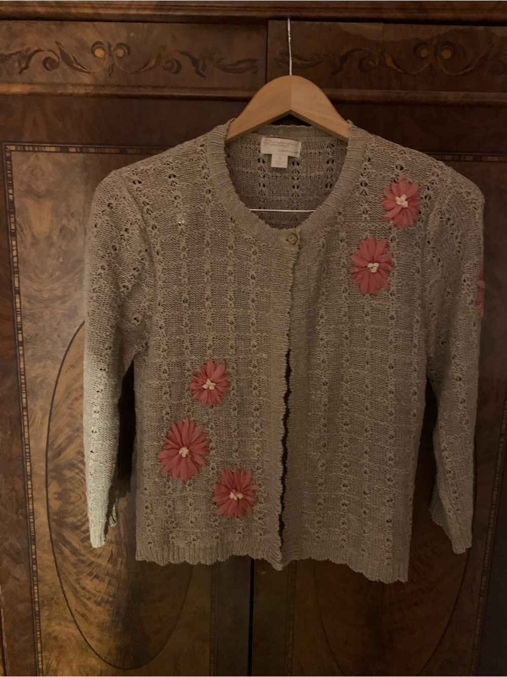 Beige Floral Appliqué Crewneck Linen Cardigan Sweater, size S